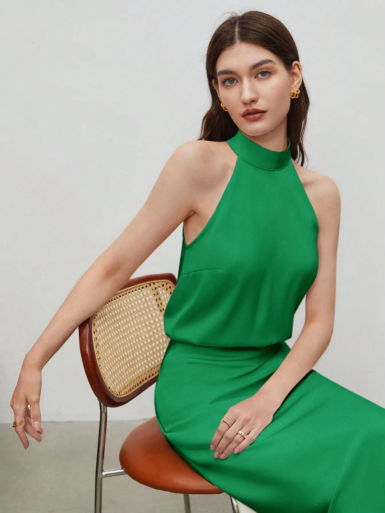 BIZwear Women's Solid Color Sleeveless Halter Shirt