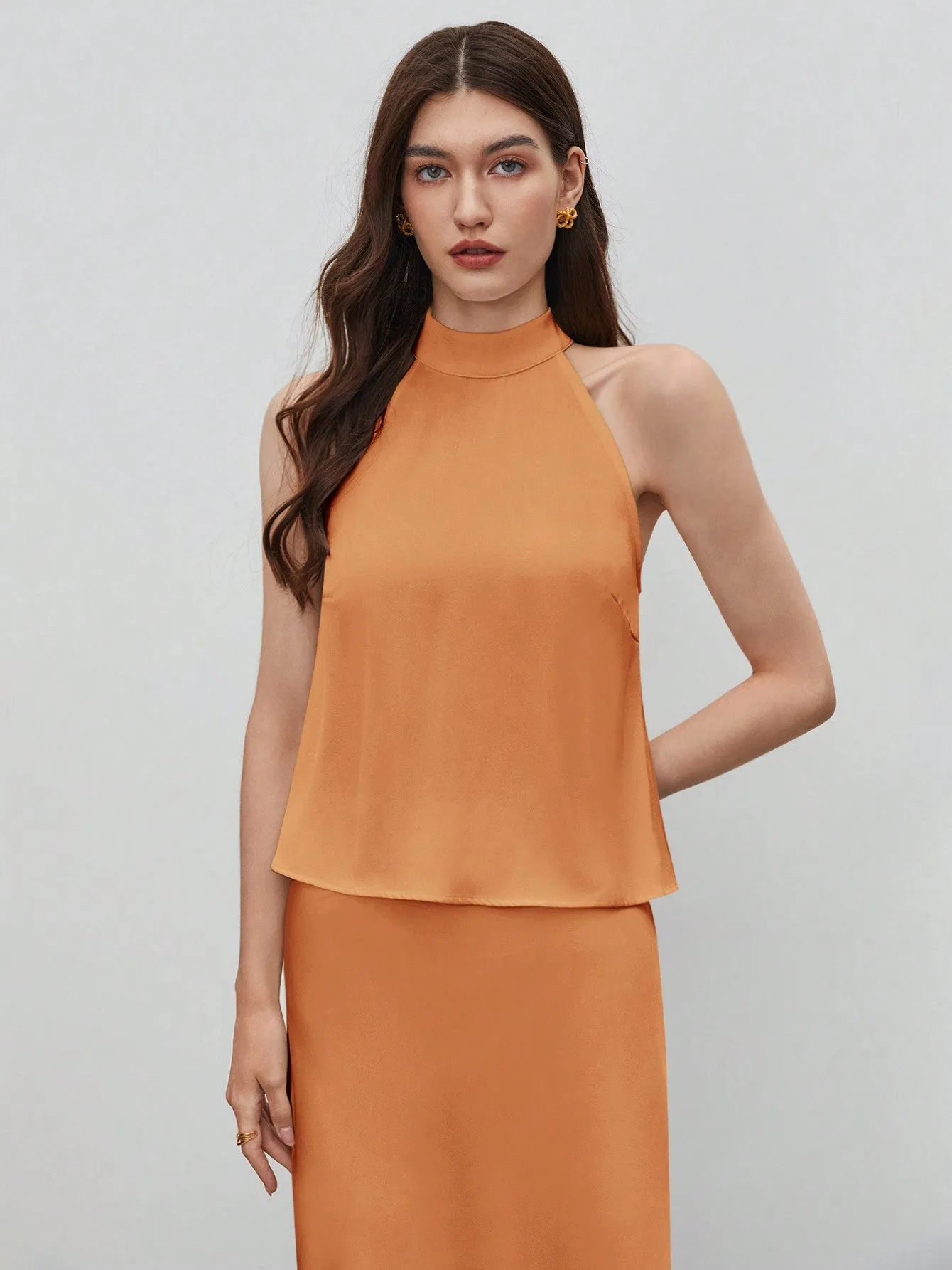 BIZwear Women's Solid Color Sleeveless Halter Shirt