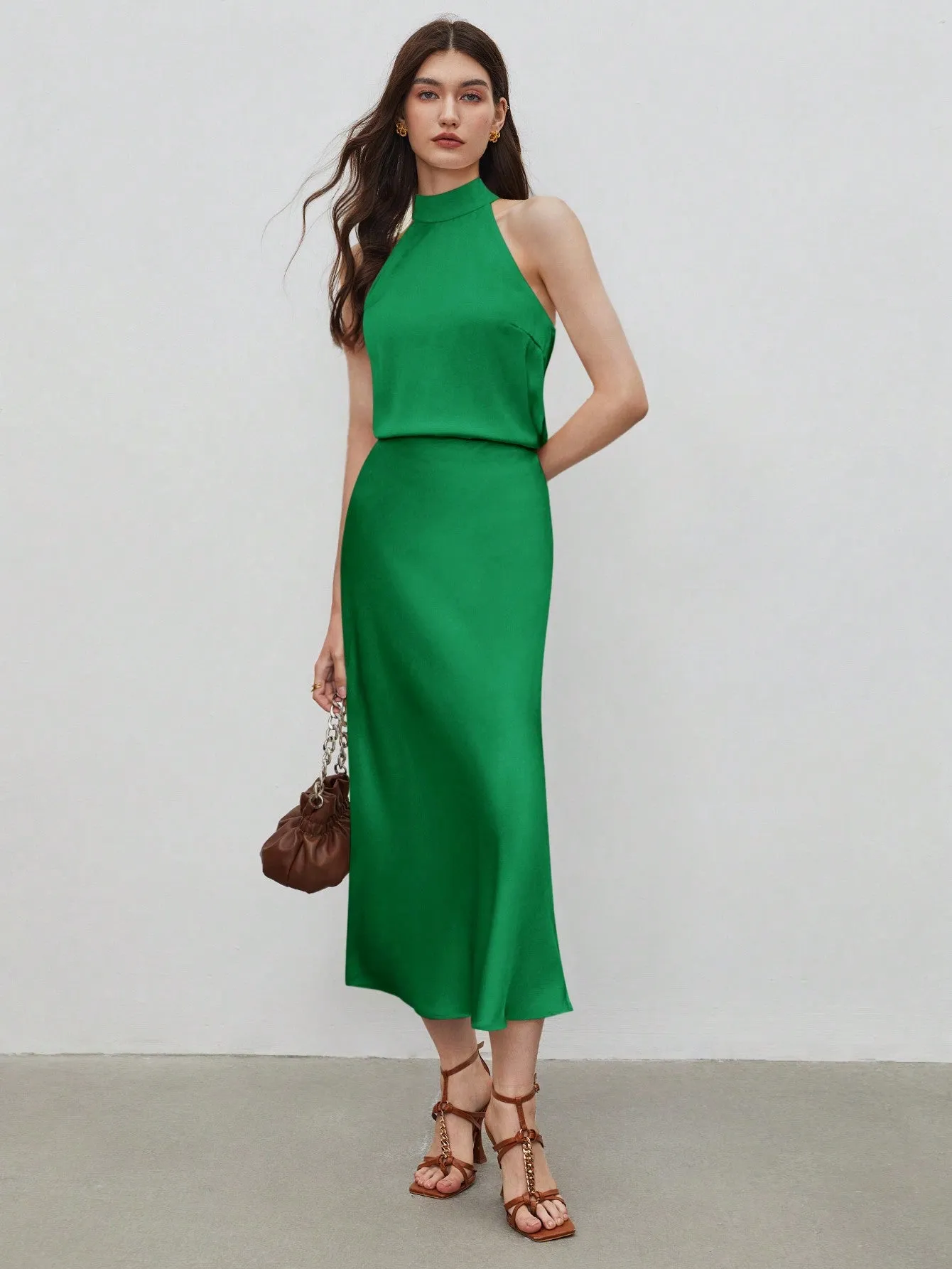 BIZwear Women's Solid Color Sleeveless Halter Shirt