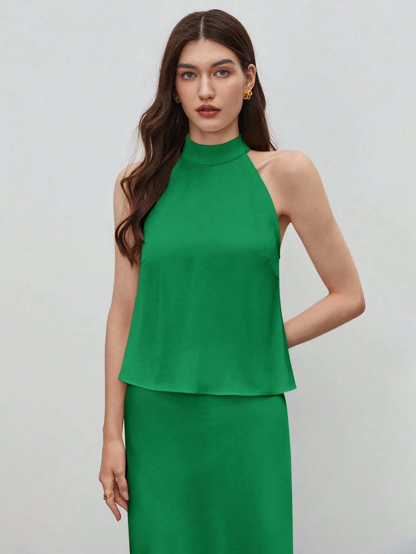 BIZwear Women's Solid Color Sleeveless Halter Shirt