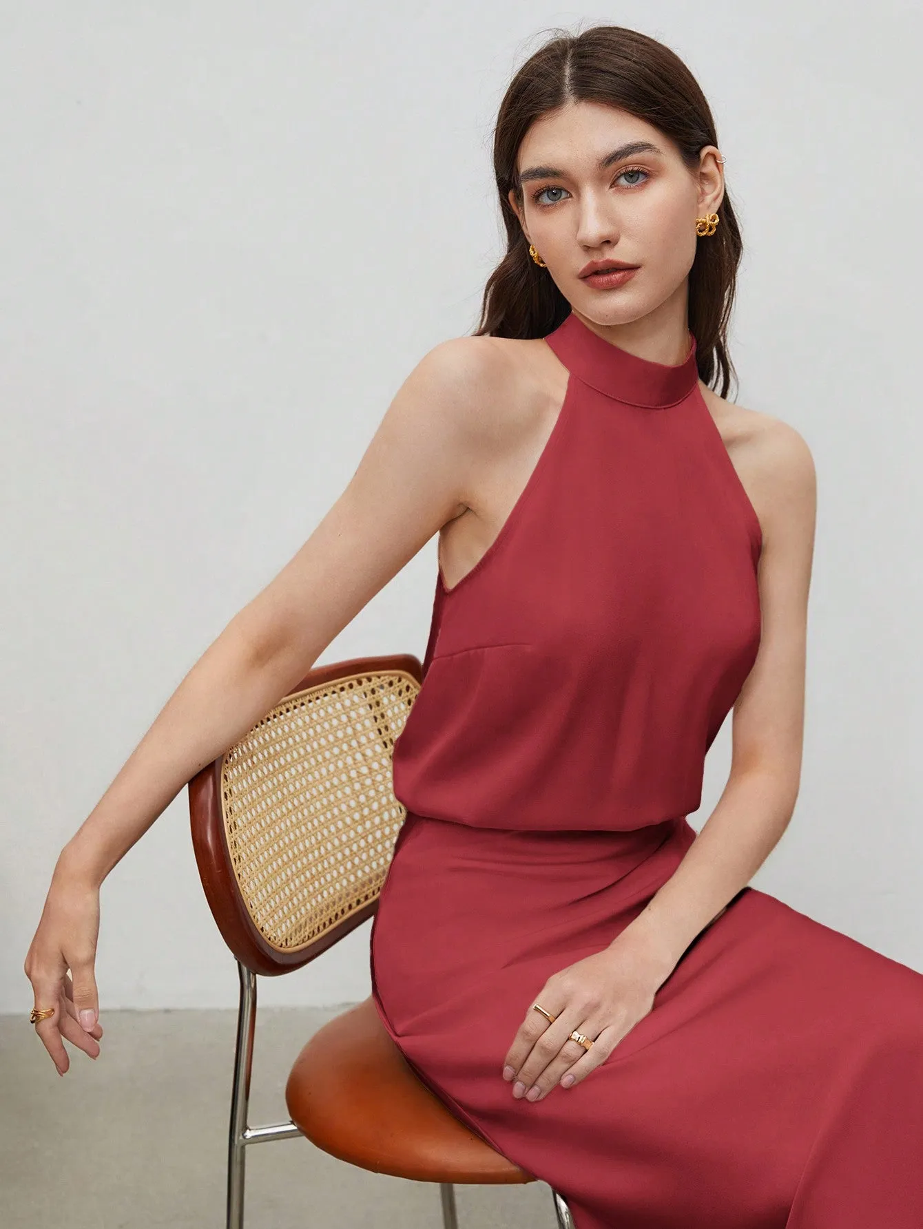 BIZwear Women's Solid Color Sleeveless Halter Shirt
