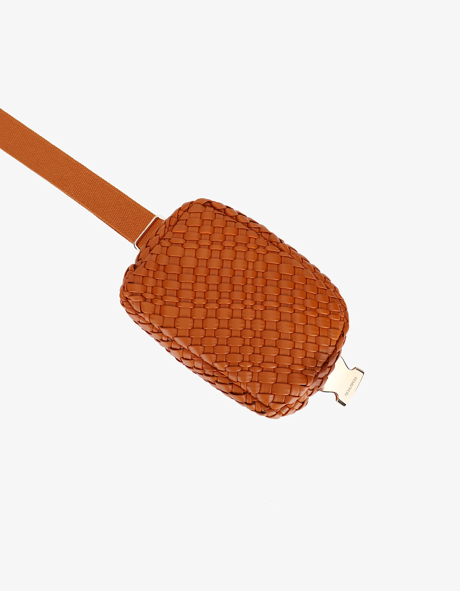 EVERLEIGH WOVEN BELT BAG BROWN