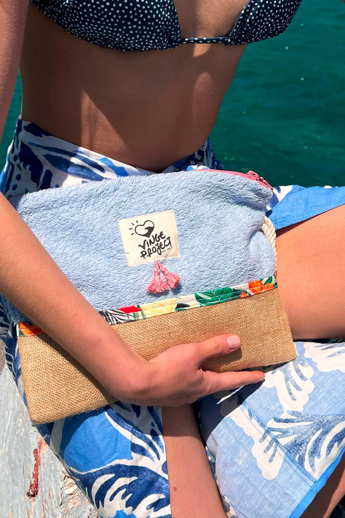 Lagoon 𝐌𝐞𝐝𝐢𝐮𝐦 Waterproof Beach Clutch Bag