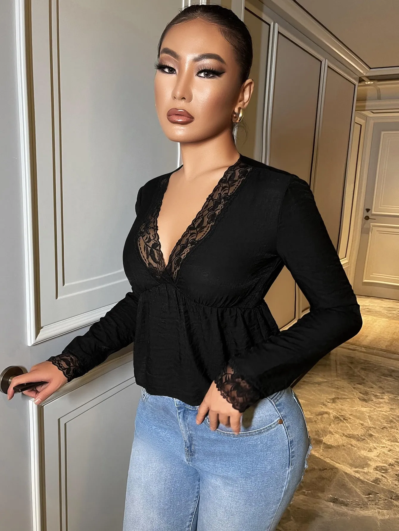 Sexy Plain Contrast Lace Long Sleeve Deep V Neck Crop Blouse