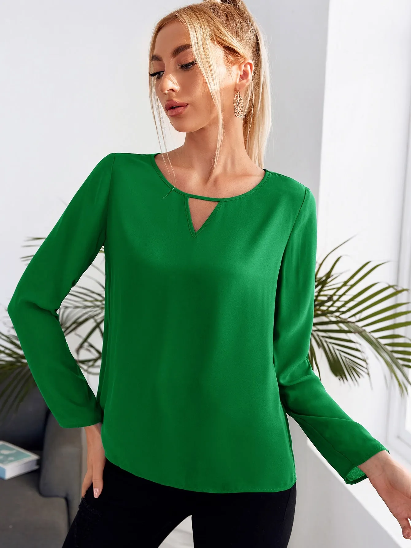 Solid Keyhole Neck Blouse