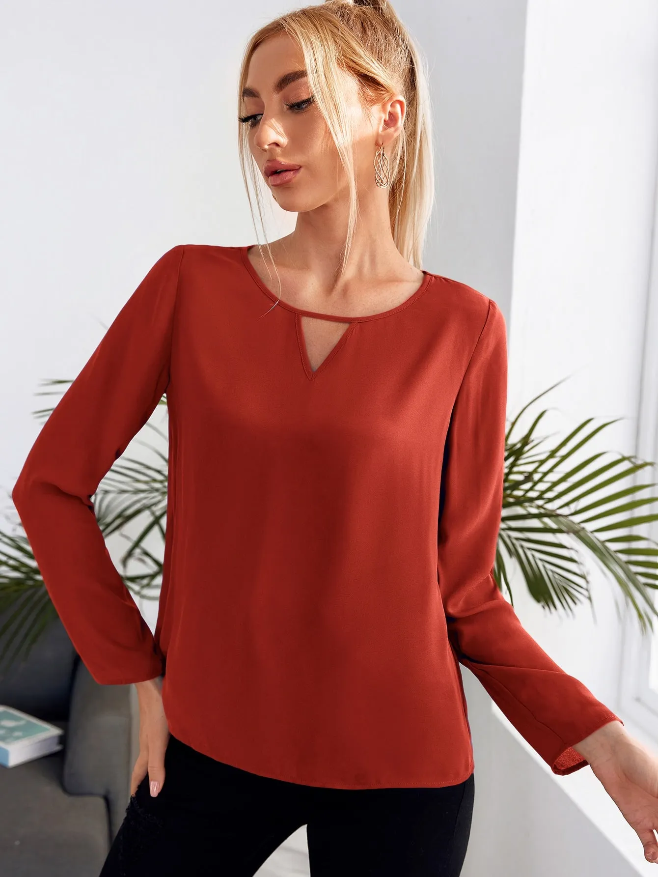 Solid Keyhole Neck Blouse